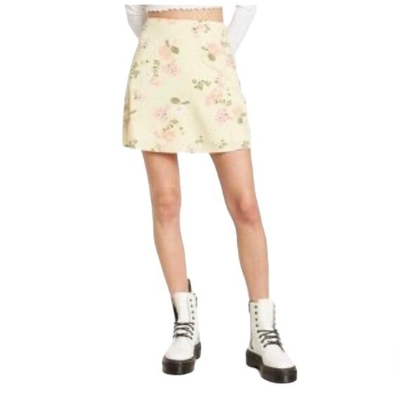 Abound Yellow Floral Lightweight Lined Mini Skirt Side Zip Skater Cottagecore - Picture 1 of 13
